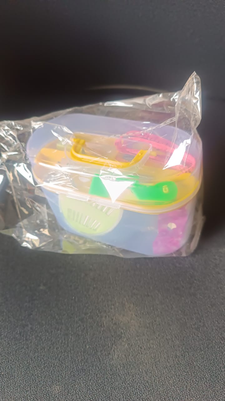 Double Layer Small & Portable Travel Sewing Kits Box with Color Needle Threads Scissor pin Hand Work Sewing Box Handwork Sewing Accessories