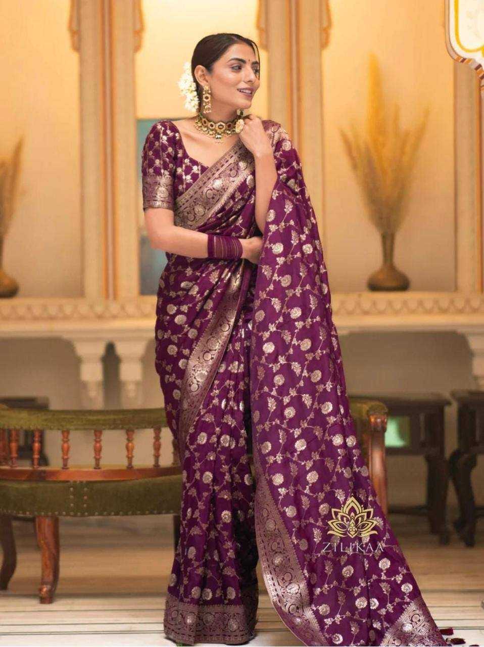 Saris & Lehengas